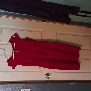 Women's size 4 Marina red